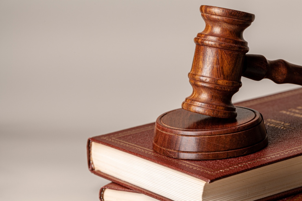 В Ульяновской области бывшую главу почтового отделения будут судить за присвоение имущества организации