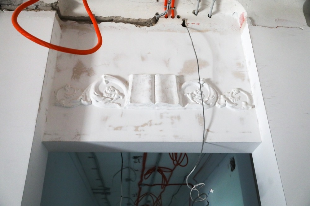 Сергей Петрин проинспектировал ход реконструкции школы №45 и капремонта школы №90 и дал ряд поручений