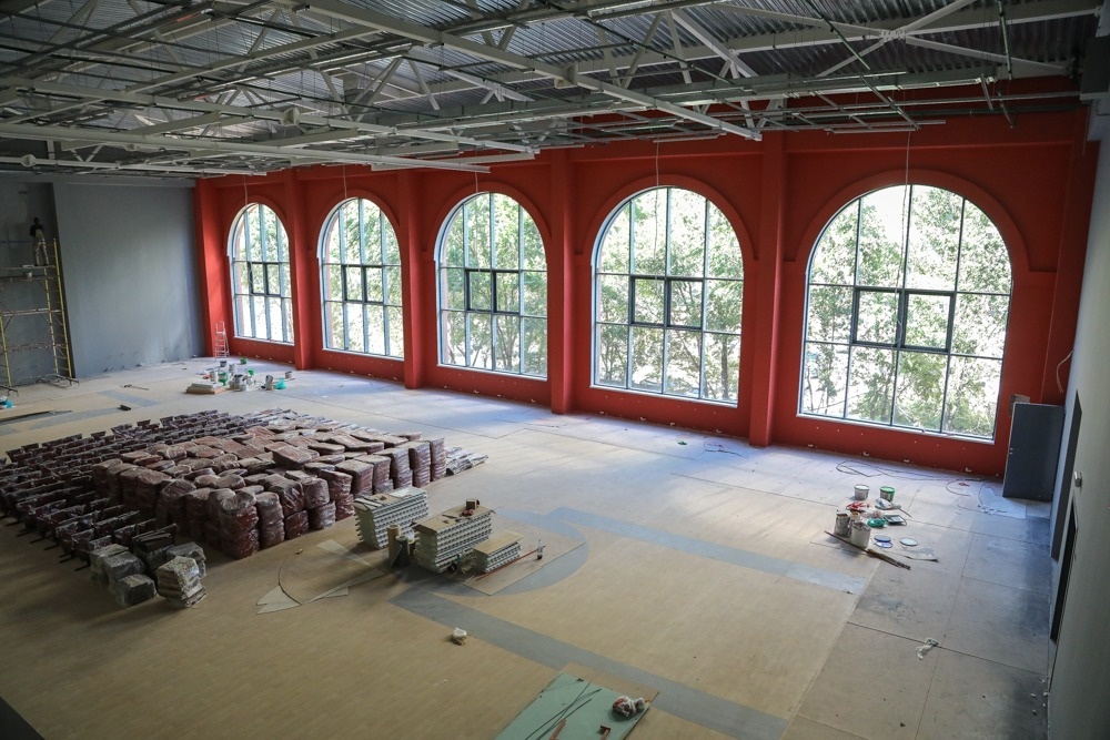 Сергей Петрин проинспектировал ход реконструкции школы №45 и капремонта школы №90 и дал ряд поручений