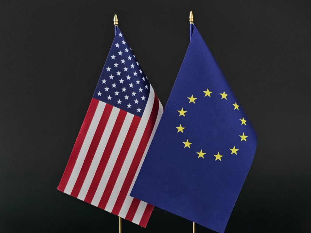 ЕС просит США снять 15‑процентные пошлины с сотен товаров — от сыров до медтехники ЕС просит США снять 15‑процентные пошлины с сотен товаров — от сыров до медтехники