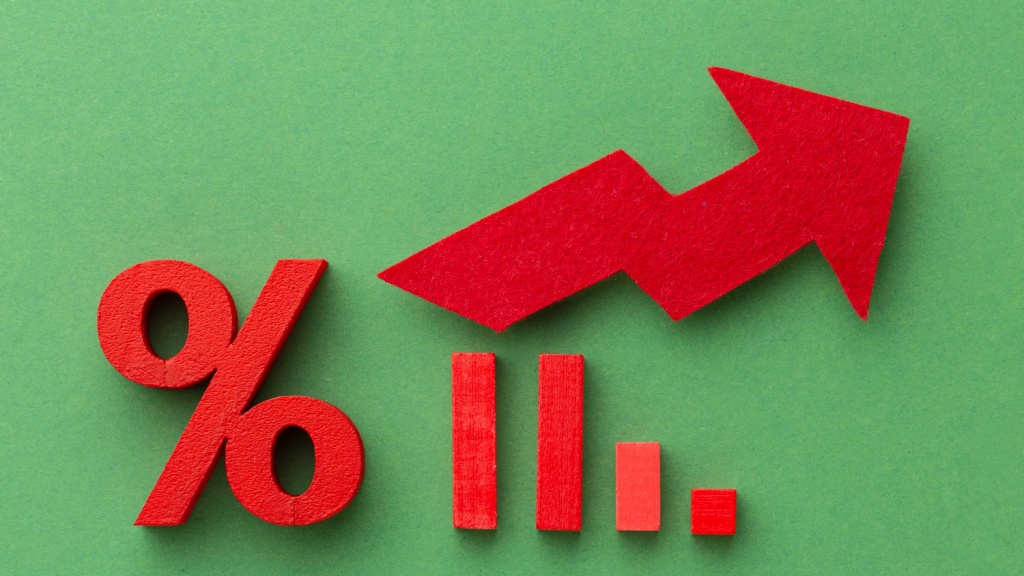 Экономисты Совкомбанка прогнозируют повышение ключевой ставки до 22% к концу года