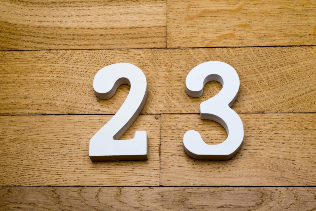 ВТБ ожидает повышения ключевой ставки ЦБ до 23%