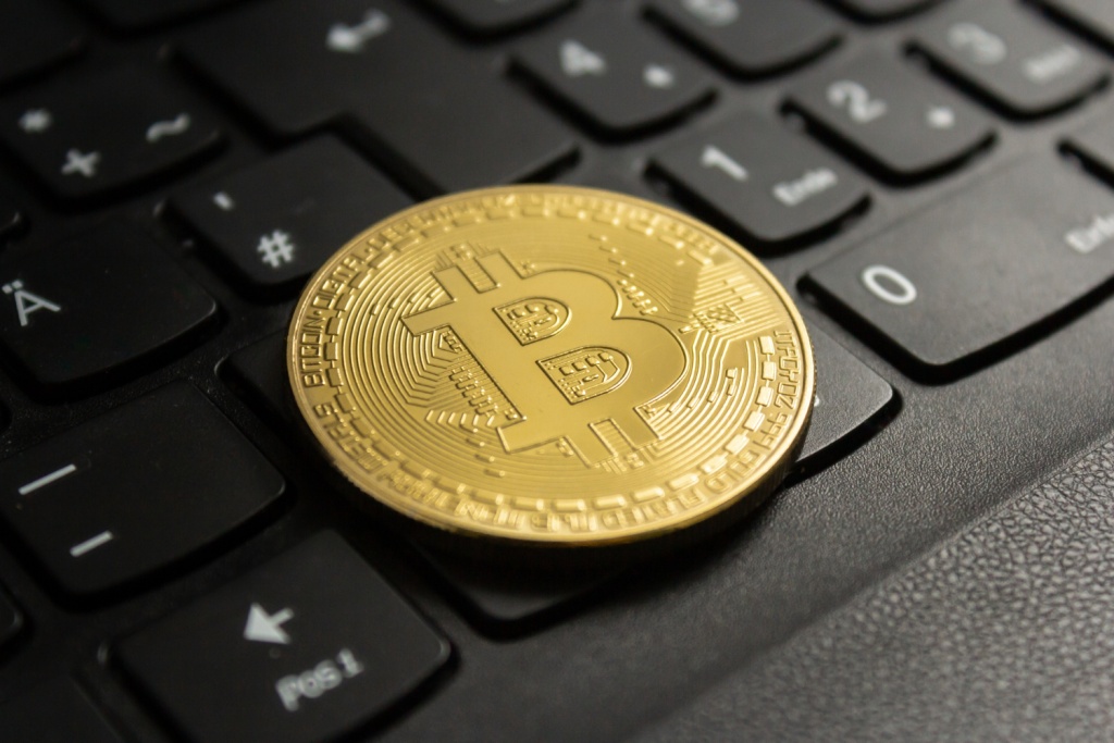 Биткоин преодолел отметку $97тысяч на крупнейших мировых биржах Биткоин преодолел отметку $97тысяч на крупнейших мировых биржах