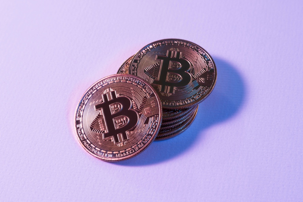 Биткоин приближается к отметке в $108 тысяч долларов