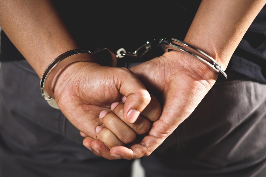 В Красноярском крае дисквалифицировали главу фирмы за уклонение от официального оформления сотрудников