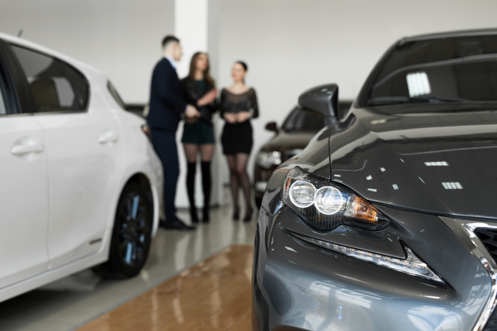 Продажи новых легковых автомобилей в России выросли за год почти на 60% Продажи новых легковых автомобилей в России выросли за год почти на 60%