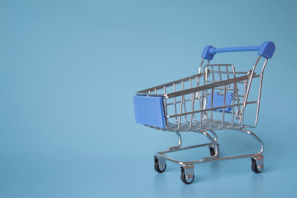 Ozon запустил продажи товаров в Азербайджане