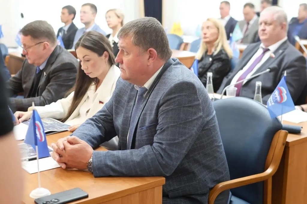 Сергей Петрин отчитался о работе городской администрации в 2025 году перед депутатами Воронежской гордумы