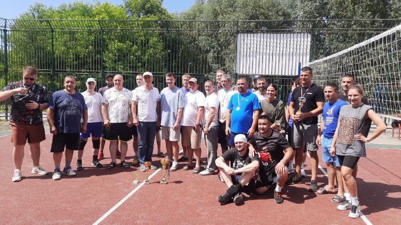 При поддержке депутата горсовета Новосибирска Александра Савельева прошёл турнир по волейболу