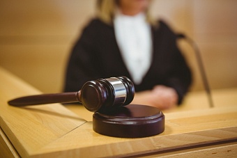 Жительницу Самары будут судить за выполнение курьерских услуг для мошенников